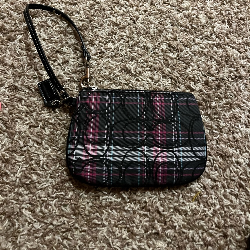 Coach wristlet - like new